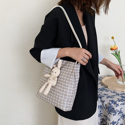 

New small bag female 2019 popular new wave Korean version of the wild girl shoulder bag fashion bucket bag ocean bag