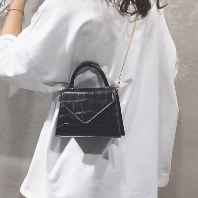 Female bag 2019 new fashion crocodile pattern handbag chain Messenger bag female wild ins net red mini bag