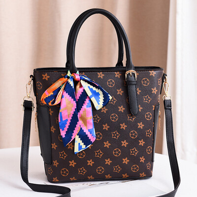 

2019 female bag spring new European&American fashion handbag elegant big bag shoulder Messenger bag