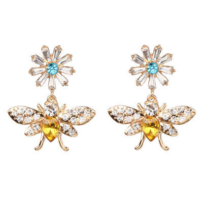 

2019 new arrival fashion BEE Stud Earrings for Women Gold Color bee Statement Earrings Lady Jewelry Female Bijoux