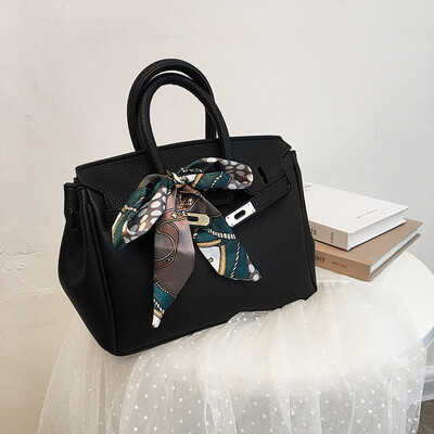 

Qiao Bani 2019 new European&American style fashion star lychee silk scarf platinum bag hand shoulder diagonal female bag