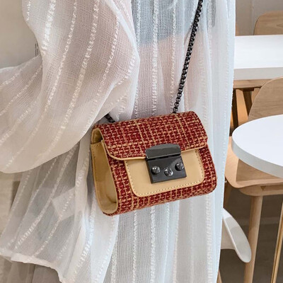 

Texture bag women 2019 summer new fashion contrast small square bag Joker lock chain shoulder Messenger bag