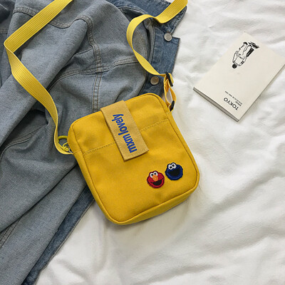 

2019 new cute cartoon wild shoulder messenger bag female casual fashion letters sesame street canvas small square bag