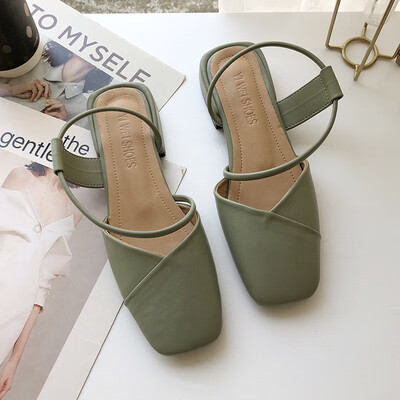 

Summer Korean version of the hundred-set granny shoes low-heeled retro square head cross-top sandals woman