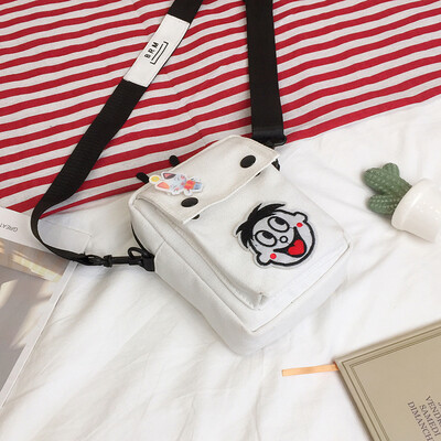 

Cartoon small bag female 2019 new fashion wild cute Wang Tsai bag Korean version of Harajuku canvas shoulder Messenger bag