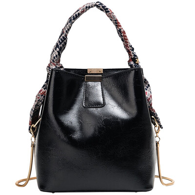 

Tailored 2019 New Solid Color Handbag Portable Bucket Bag Simple Shoulder Messenger Bag