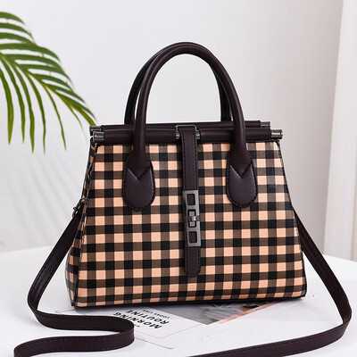 

2019 spring new platinum womens bag European&American fashion trend mobile handbags Messenger bag