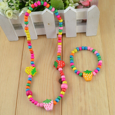 

1 Set Girls Pink Wooden Lovely Smile Beaded Necklace & Bracelet Kids Jewelry