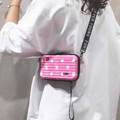 

Senior sense bag female 2019 new wild net red small bag of foreign style texture Messenger bag shoulder mini square bag