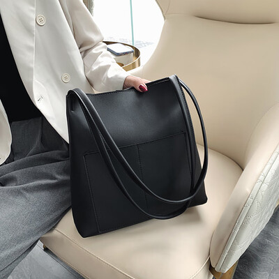 

Tailored Women Retro Shoulder Bag Bucket Bag Casual Large Capacity Handbag