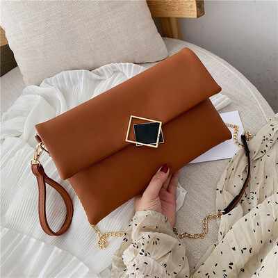 

Qiao Bani 2019 new European&American style fashion simple solid color chain envelope bag hand shoulder diagonal female bag tide