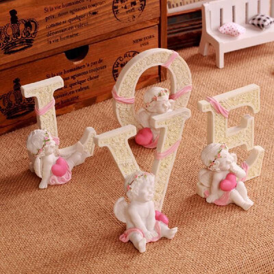 

4PcsSet Home Decor Resin LOVE Decoration Wedding Christmas Party Television Stand Letters Exquisite Furnishing Articles