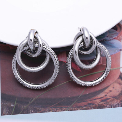 

8 Styles Big Circle Earrings for Women Simple Metal Statement Earrings Twisted Round Drop Earrings Knot Wedding Party Jewelry