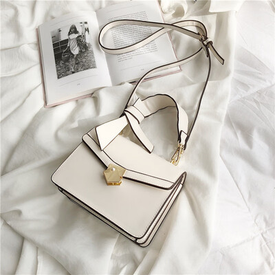 

Qiao Bani 2019 new South Korea ins fashion solid color wide shoulder straps shoulder shoulder diagonal trend female bag