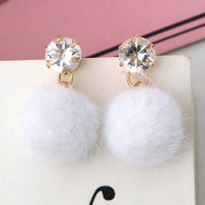 

Simple Winter Fashion Short Earring Dangle Artificial Ball Eardrop