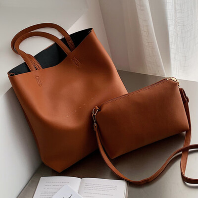 

Hong Kong style simple retro network celebrity one-shoulder bag 2019 autumn&winter new Korean version 100 build large capacity