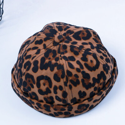 

New autumn-winter retro leopard-print landlord Hat Lady Street personality hip-hop cucumber peel cap lattice pumpkin hat Chao girl