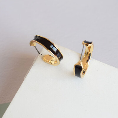 

In 2019 the new brand design opening C-series earrings generous minimalist temperament wild Korean earrings for women