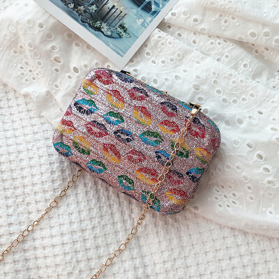 

2019 new casual wild chic lip print personality Messenger bag female fashion tide sequins chain shoulder small square bag