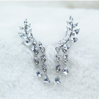 

Best Selling Fashion Crystal Stud Earrings Golden Silver Color Earrings For Women 2018 Popular Jewelry Dropshipping A20