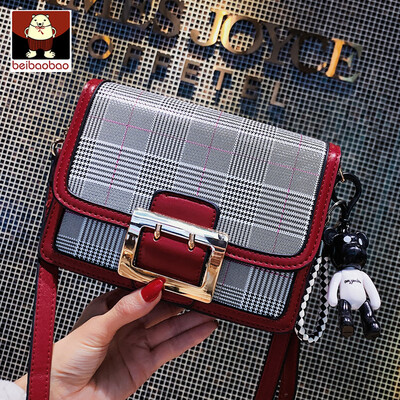

On the new bag 2019 new tide Joker Plaid retro Hong Kong style small square bag texture shoulder Messenger bag