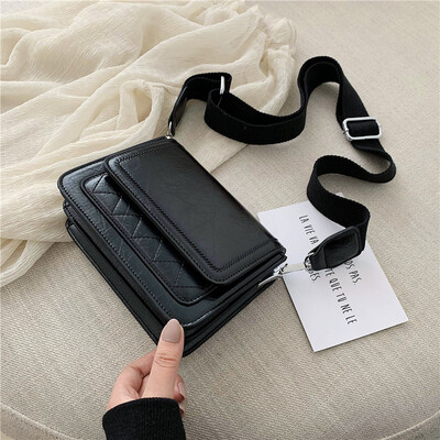 

Summer new color broadband bag female 2019 new Korean version of the wild single shoulder slung fashion simple small square bag