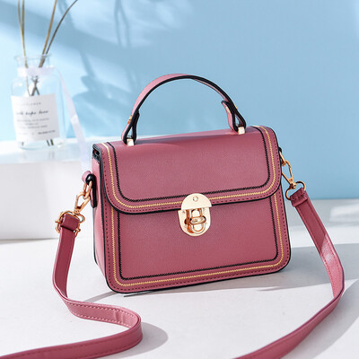 

2019 spring new single shoulder diagonal small bag Korean fashion wild women bag Messenger small square bag