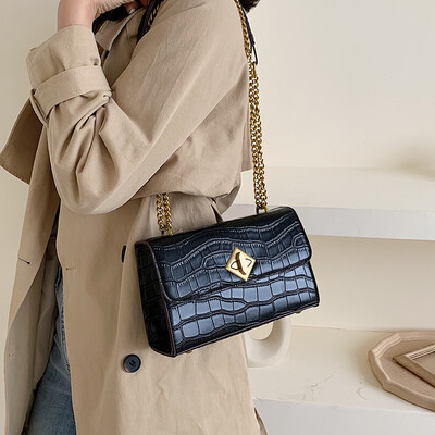 

Retro small square bag female bag 2019 new fashion chain bag Korean version of the texture casual shoulder shoulder squat bag