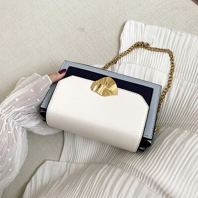 

Womens bag 2019 new fashion chain bag summer small fresh messenger bag wild ins senior sense wild bag