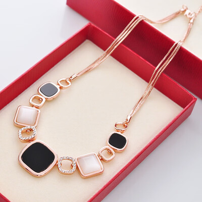 

Decorative jewelry popular accessories ladies trend sweater chain fashion necklace short clavicle chain