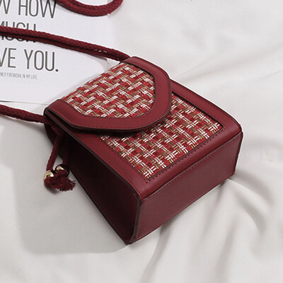 

Beibao port wind retro small square bag women 2018 new Korean fashion Joker slung chain bag chic