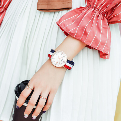 

Canvas watch female student simple Korean version of the trend of waterproof ulzzang casual atmosphere small fresh&versat
