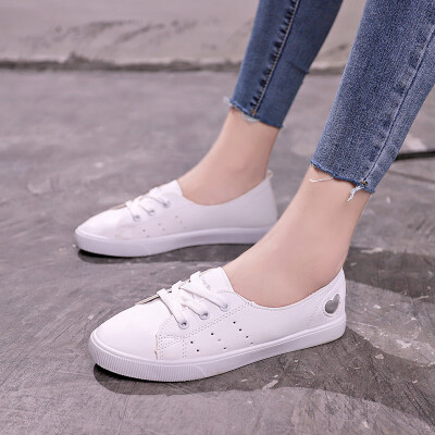 

White shoes summer women 2019 new Joker Korean students flat-bottomed shallow womens casual breathable board shoes white shoes