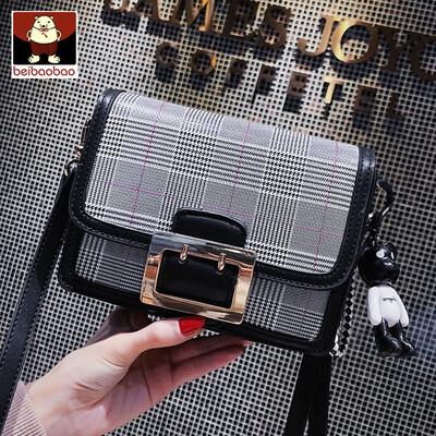 

On the new bag 2019 new tide Joker Plaid retro Hong Kong style small square bag texture shoulder Messenger bag