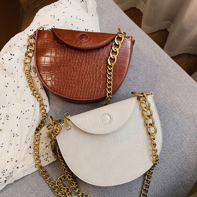 

Crocodile chain bag female new simple wild single shoulder semi-circle saddle bag retro Sen crossbody bag