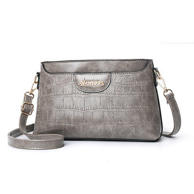 

Ladies bag 2019 Korean version of the cool fashion summer new womens bag wild personality handbag shoulder Messenger bag