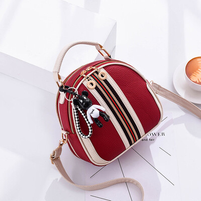 Womens bag 2019 new womens bag Korean version of the fresh small bag fashion casual bag shoulder slung ladies bag