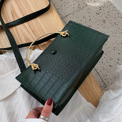 

On the new texture leisure bag 2019 new Korean version of Joker shoulder slung handbag fashion small square bag