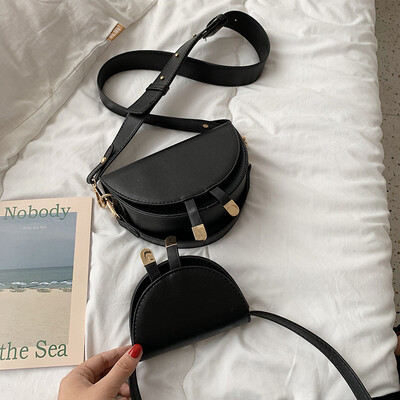 

Qiao Bani 2019 new Korean ins fashion simple solid color wild saddle bag shoulder diagonal trend handbags