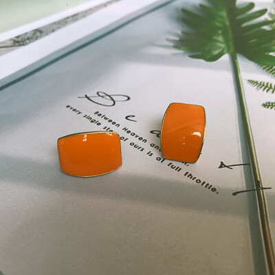 

2019 Contracted square color contrast color earrings female fashion lady geometric stud earrings Modern jewelry