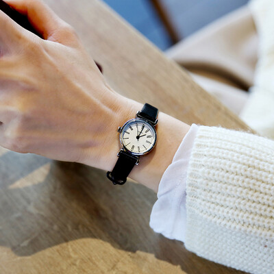

Ins Han Feng chic Simple Korean Retro Art Watch Female Middle School Students Leisure Temperament Academic Style Waterproof