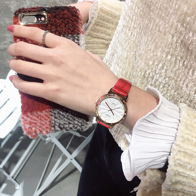

Watch female students Korean version of simple ulzzang casual atmosphere retro temperament ladies dial