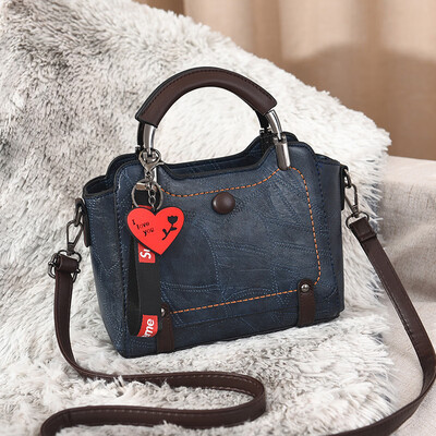 

Bag female 2018 new Korean version of autumn&winter women is handbag personality trend wild single shoulder diagonal bag small bag