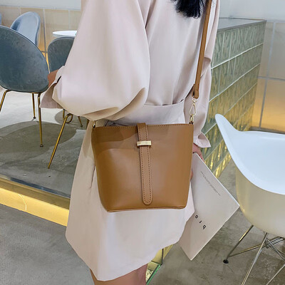 

Ins simple small fresh pop bucket bag female new 2019 Korean version of the wild texture shoulder slung small bag