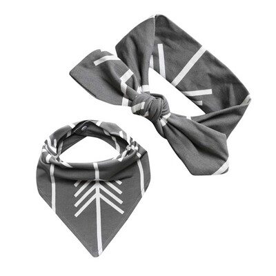 

New Cotton Baby Bibs Burp Cloth Set Bow Hair Stuff Cartoon Triangle Baby Bibs Burp Cloth Reusable Baby Toddler Bib Apron