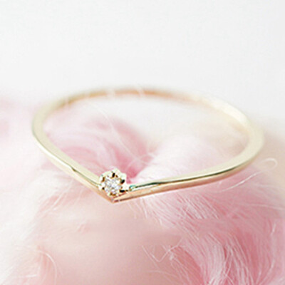 

Simple&refined gold&diamond ring Size 6-10 ring