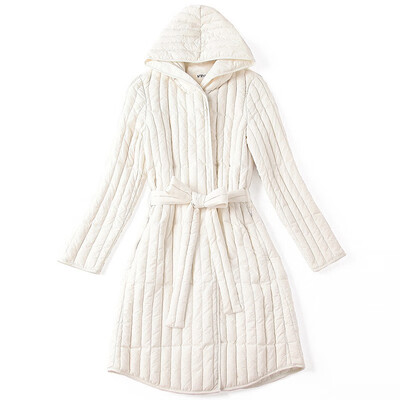 

New winter 2018 brand down jacket Europe&the United States with a light&thin cap in a long style duck down coat