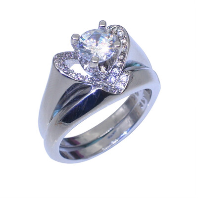 

Delicate Womens Fashion 925 Silver White Sapphire Heart Ring Set Wedding Jewellery