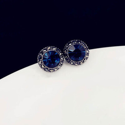 

Vintage WomenGirls Antique Silver Plated Round Stud Earrings Fashion Crystal Rhinestone Small Earring jewelry For