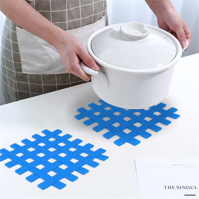 

Toponeto Silicone Non-Slip Mat Bowl Coaster Square Table Placemat Kitchen Anti-hot Pad